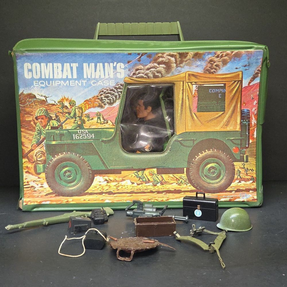 G.I. JOE‎ 1960's Combat Man's Equipment Case, W GI Joe &  Accessories